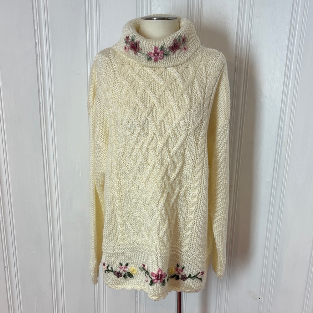 PLUS PREFERRED Vintage Hand Knit Cream Cable Sweater Floral Embroidery 22W - Picture 3 of 8